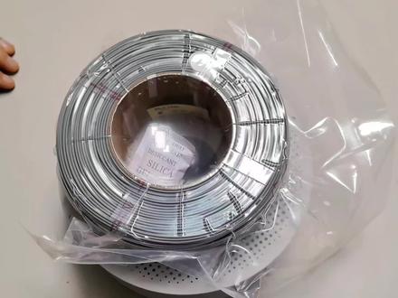 很多新手朋友不会安装无料盘的耗材,今天拍一期无料盘耗材的安装教程#新手 #创作灵感 #3d打印 #教程