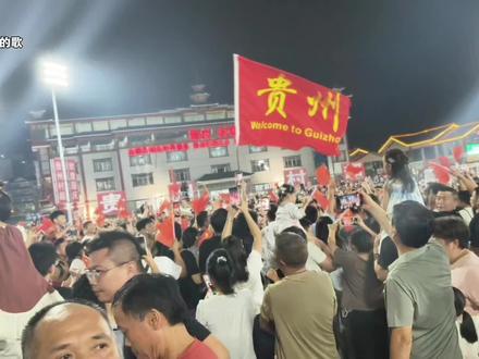 全网最混乱的歌,没有之一!《水手+急急如律令》,前奏是情怀,副歌是法术,中间是外星语,越听越乱,越乱越上头。水手:我这辈子没说过这么多话。#水手急急如律令 #混剪