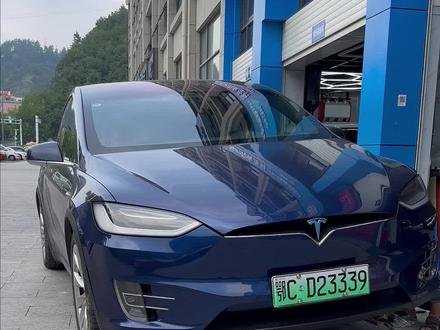 特斯拉很费刹车片,要及时更换#特斯拉 #以车会友 #全dou是靓车