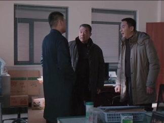 #电视剧三叉戟 为什么大背头总是干着“为你们好,却不打招呼”的事情出来呢?