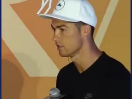 当主持人问:C罗对国足有什么建议?C罗的回到瞬间打脸。#足球 #足球的魅力 #c罗