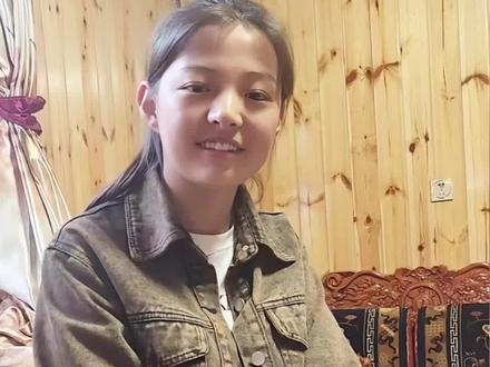 北师大大兴区第二中学玉树班 扎西永庆 成为青海省藏文科 第一名 高考总分:548分(拍摄/制作:才仁琼措)