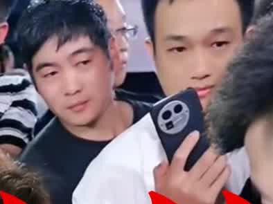 #木森大舞台 #琴旭吉他 听他唱歌耳朵都要怀孕了,太好听啦#木森大舞台有才你就来 #木森直播回放