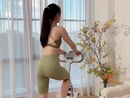 冬天如何居家运动,佑美多功能爬楼机,足不出户也能实现运动自由。#好身材练起来 #运动 #运动女孩 #力量与美的结合 #家用健身器材推荐