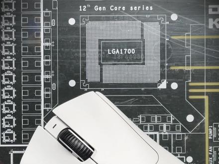 蝰蛇V3PRO通病!滚轮和侧键都容易坏 编码器:TTC防尘金轮 15MM
侧微动:欧姆龙白点
#鼠标维修 #雷蛇鼠标 #罗技