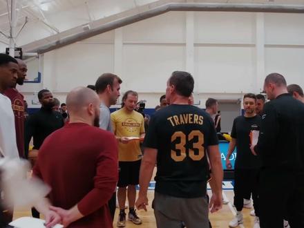 把球队逼急了会怎样?连老板都发力了,抢七客场赢对手31分 #nba #骑士 #活塞 #哈登 #米切尔