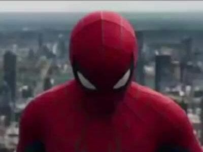 《蜘蛛侠4》全球首支预告今晚曝光,彼得·帕克回归成最大悬念 《蜘蛛侠4》全球首支预告片将在今晚曝光,彼得·帕克将如何面对遗忘与新生的挑战?
今晚,全球影迷将迎来《蜘蛛侠4》的全球首支预告片。预告片中,彼得·帕克因奇异博士的咒语而被人遗忘,但他卷入了一系列不寻常的犯罪事件,试图揭开背后的巨大谜团。 预告中不仅有彼得·帕克打击犯罪的场景,还可能涉及惩罚者、墓石、蝎人等角色。 此外,绿巨人在没有眼镜的情况下回归,暗示着更为野蛮的版本, 新女主角萨迪·辛克将扮演一个尚未公开的重要角色,而特拉梅尔·蒂尔曼饰演的损害控制局局长也将登场。 从曝光的宣传物料来看,蜘蛛侠的新战衣更加突出蜘蛛腿,与以往的托尼·斯塔克设计有所不同。 预告片的具体发布时间是3月18日下午4:05,相当于北京时间晚上19:05。#《蜘蛛侠4》 #时尚百货城 #随时随地标记一下