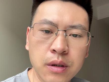 杨梅黑幕曝光 发货前竟泡甜蜜素水,商家自己不敢吃,专门卖给普通人。请注意太甜不正常的杨梅千万别乱买,尤其是老人小孩一定要避开。#肖哥食话实说 #杨梅 #杨梅黑幕 #食品安全 #甜蜜素的危害