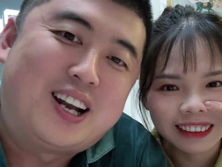 #上热门 南方结婚伴郎伴娘都给挡酒的吗???咱就是问这项业务能不能全国推广一下😂#南北差异 #广西dou知道 #广西 #夫妻日常 @DOU+小助手