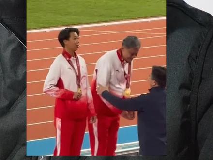 刘景扬教练是教三级跳的#刘景扬 #吴燕妮 #跨栏