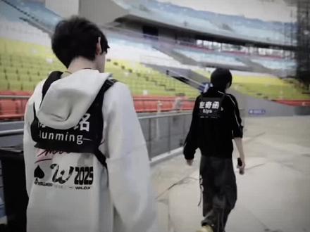 没人觉得这段很帅吗#左奇函 #陈浚铭#走拍教程