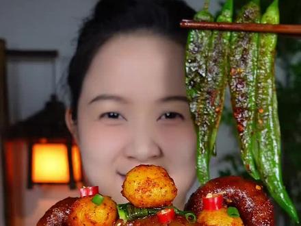 真的太好吃了!香辣猪尾巴,小土豆,食欲满满呀! #农村美食 #人间烟火 #妈呀太香了