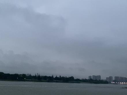 别再发假南通了,我们倚靠长江的狼山不好看吗#狼山风景区 #南通 @抖音小助手