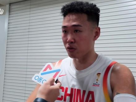冲绳亮剑!29岁的国家队新兵贺希宁落泪:请重新爱上中国篮球!