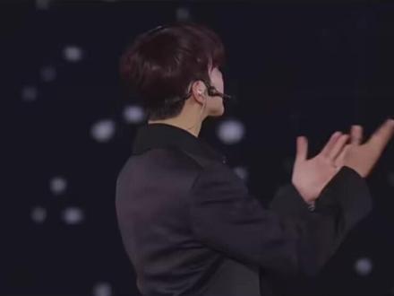 #2pm#2pm回归 #2pm15周年演唱会 #尼坤黑短发真的爷青回了