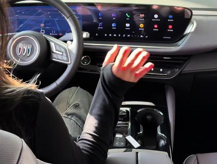 别克车载U盘如何使用!#每天一个用车知识 #昂科威plus #别克昂科威plus #GL8陆尊 #汽车知识