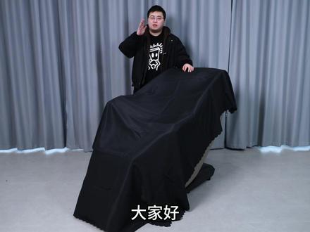 荣康T70 Pro Max 深度探秘 在按摩椅市场“内卷”到白热化的今天,各家都在拼机芯、拼气囊、拼导轨。当参数表越来越像,我们到底该为什么买单?今天,我们要拆解测评的,是荣康旗下的重磅新品。官方将其定义为“全家人的智慧健康堡垒”,主打“双4D机芯”、“全身热敷”和“腿部滚轮刮痧”。他就说荣康-T70PROMAX!#按摩椅 #按摩椅推荐 #家用按摩椅 #按摩椅测评 #椅探究竟