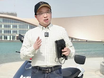 一招解决充电器噪音大 如果你的电动车在充电时嗡嗡响,只需一招,自己就能轻松解决#电动车 #充电器 #电动车维修 #全球电动车