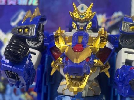 今日开箱的是变形联盟中的烈兽普力士🙃#变形玩具 #玩具 #变形联盟 #开箱 #玩具视频