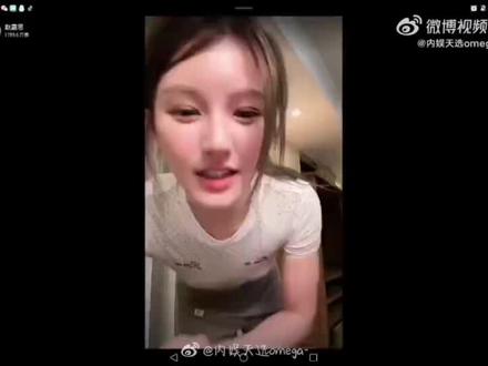 视频素材来源vb:内娱天选omega-
#赵露思方大同 #赵露思跨年直播
起因是露思在跨年时的直播中唱了粉丝想听的方大同老师的《特别的人》一些黒子就拿方大同老师当道德绑架的筹码 缅怀的方式从来不是只有“严肃唱”这一种 她在直播里轻松搞怪是和粉丝的互动 并且结合直播的时间是跨年当晚 本身就是应该开心一点 这和对逝者的尊重根本不冲突 你不过是借着“缅怀”的名义找由头挑刺 这种拿逝者当gj工具的行为 才是真的不尊重
其实利用逝者来gj赵露思才是真正的不尊重 请停止再利用逝者挑事