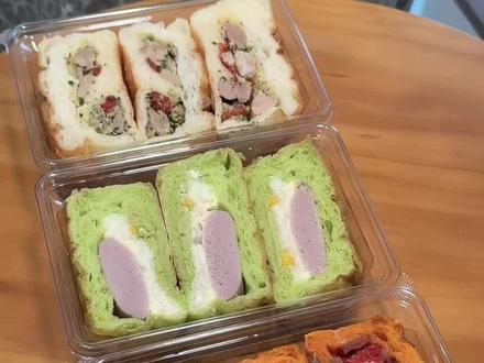 武汉Vlog🍞面包脑袋吃饭记🫶黑糖话梅😋🍬 #vlog#一天吃什么#金冠糖果 #金冠黑糖话梅流心软糖