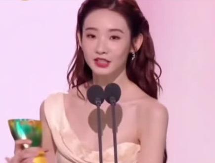 时代峰峻这一晚上,知道的是领奖,不知道的还以为回村呢#星光大赏