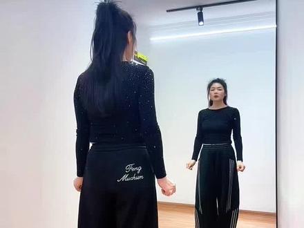 口令完整版《我曾像傻子一样爱你》 #口令版教学 我曾像傻子一样爱你分解教程来咯#最潮广场舞 #简单易学 #零基础学舞蹈 #一学就会系列