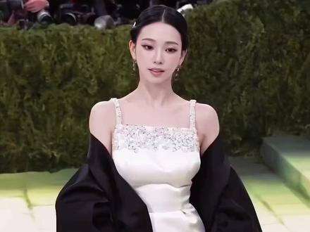 原来柳智敏的蛇塑是女娲 #柳智敏 #metgala #aespa #kpop #颜值