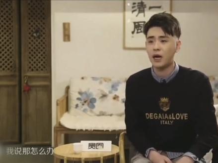#张云雷 这是磊磊第一次向大家详细的介绍自己的伤势恢复情况,粉他不容易,但是他比我们更不容易!@张云雷
