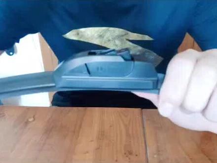 博世神翼无骨雨刮器换胶条