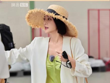 姐!嗓子都这样了,你让它歇歇吧!#秦岚 #综艺 #花儿与少年 #秦岚电音朵拉唱歌