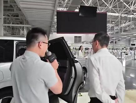 小鹏GX Robotaxi广州路测,硬实力专治复杂路况#小鹏Robotaxi车队路测曝光 #小鹏回应Robotaxi示范运营 #小鹏GXRobotaxi将在广州示范运营