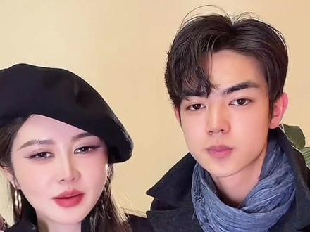 最近发生事情太多,过几天我要公布一件事情#盈公主 #纳迪尔 #爱情 #情侣日常