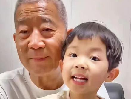 老黄终于摊牌,公开回应天赐妈妈的病情,自己尽所能陪伴,祝福!