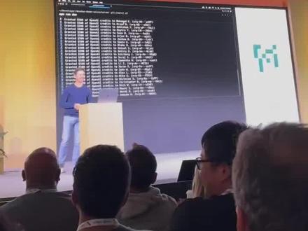 OPENAI DEVDAY惊喜
演示时说要抽5名幸运观众,最后突然决定给现场每位送500美元的API额度,门票才450美元
#人工智能 #openai #科技 #发布会