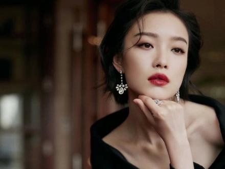 影视🍉: 电视剧《他从火光中走来》男女主角: #倪妮 #黄景瑜 ,这个阵容如何呢?#娱乐播报台