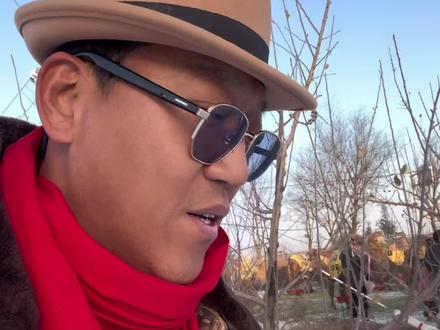 第114天 #东天山来的骆驼队 早晨拍摄晚上发,忙忙碌碌等你夸!