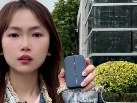 华为随身WiFi 手机流量不够用、家里没宽带、经常带笔记本电脑外出,快看过来啊!华为随行WiFi3 Pro搭载海思芯片,网速高达300Mbps,每月1500G流量#华为新春礼#一马当先年年有为#华为商城#华为随身wifi#华为随行wifi3pro