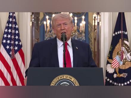 打开所有港口给油轮放行,伊朗撕开美国封锁线,上万美军沦为摆设 #全球创作者计划#时代的荣耀#零基础看懂全球#霍尔木兹海峡#美军航母已抵达地中海东部