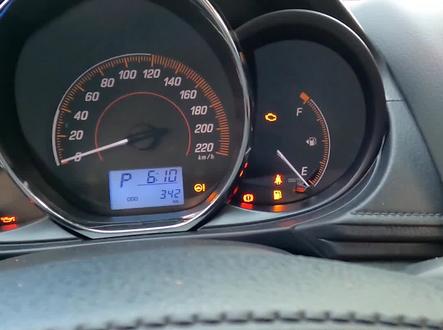 车子没油了如何启用备用油,很多司机都不会#用车知识 #带你懂车 #汽车知识