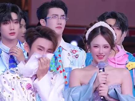 终于和好啦#龙浩天 #ai瑶瑶 #龙浩天和瑶瑶