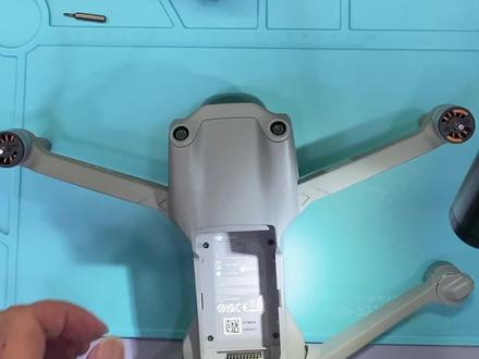 大疆air2s更换后机臂转轴,全程无剪辑,10倍速#大疆无人机 #专业维修