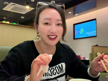 40岁小姐姐相亲收到礼物的一天 #vlog日常#内容过于真实 #记录真实生活 #相亲记