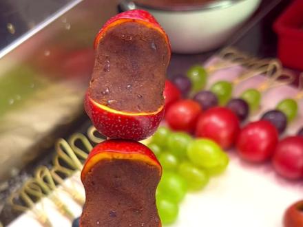 #女性创业 人生没有如果,命运没有假设,不要尽力而为,而是全力以赴,想要不可代替,就必须与众不同!#冰糖葫芦 #创业vlog #糖葫芦不化技术 #生活不辜负每一个勤奋努力的人