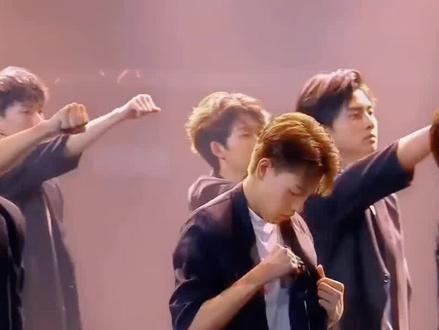 韩振跳起张函瑞进行曲#韩振 #张函瑞