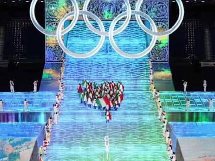 人生中最伟大、最正确的决定
林孝埈的母亲公开表态,称儿子2021年选择加入中国国籍是人生中最伟大、最正确的决定,林孝埈自入籍后也通过世锦赛三冠王等成绩证明了选择的价值,并期盼将母亲接到中国共同生活