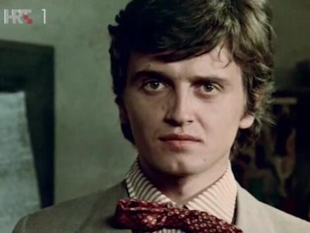 刺杀斐迪南大公夫妇。 #战争电影 #一战