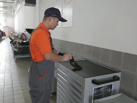 如何正确使用汽车双柱龙门举升机#汽车举升机 #升降机 #升降机