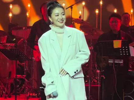 嘉格姐回沈音来唱谢谢你爱我啦!车导也来啦两人拉丝互看!啊啊啊爱了爱了!谢谢你爱我的完整版来啦!嘉格姐好美!#李嘉格 #车澈 #李嘉格谢谢你爱我 @李嘉格_ @车澈 @三金要早睡