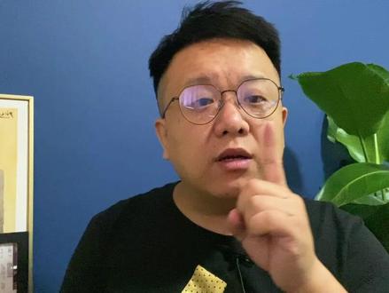 见父母的正确流程以及真正含义,你们真的懂吗,你必须要明白:你是一个好人家的女儿,你有父母疼你爱你!你值得被人认真的追求、妥帖的照顾、郑重其事地对待!而不是敷衍潦草,婚姻从来都不能草率,见家长更是如此#见家长 #父母